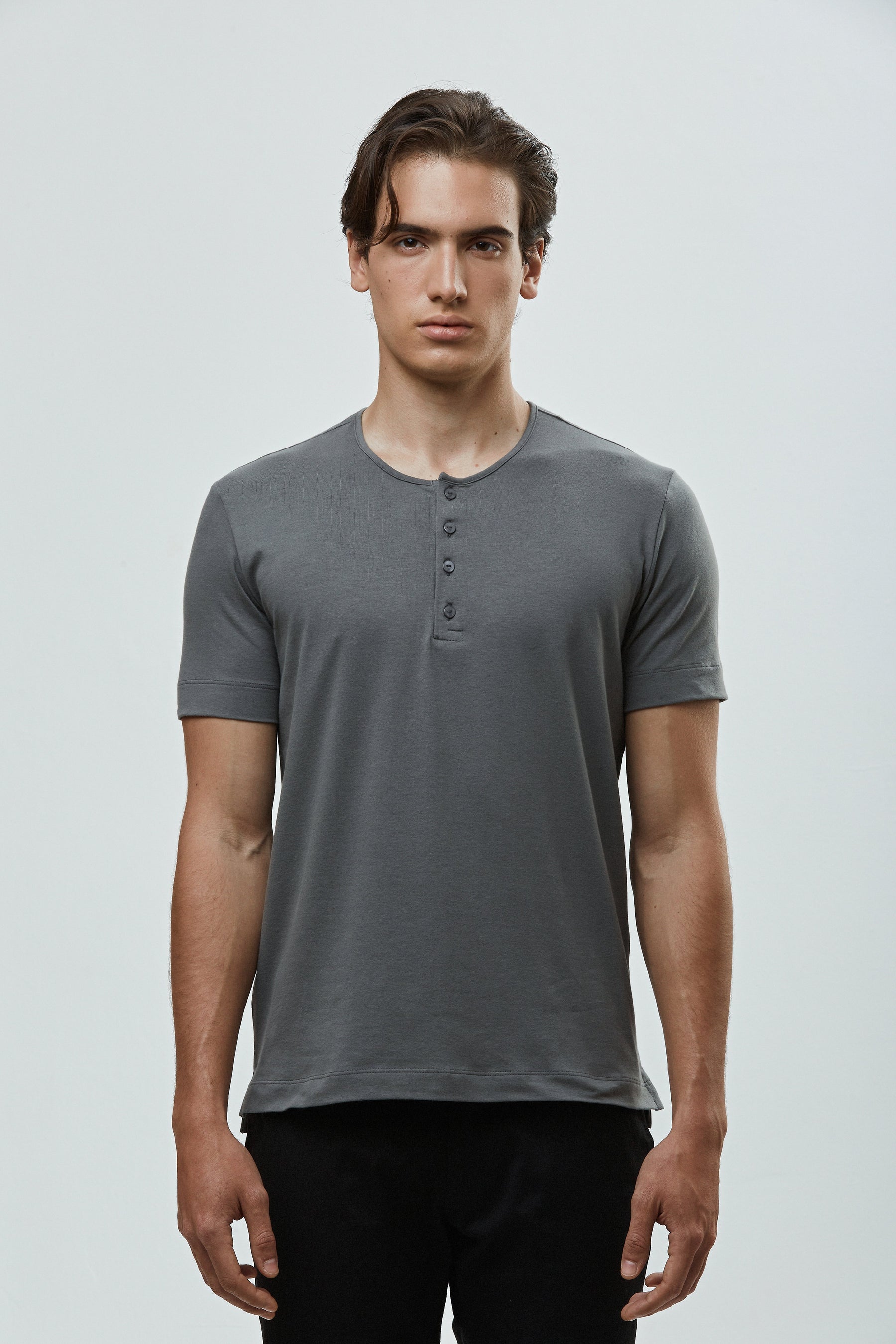 Camisa Henley 'logo' - Algodão Egípcio