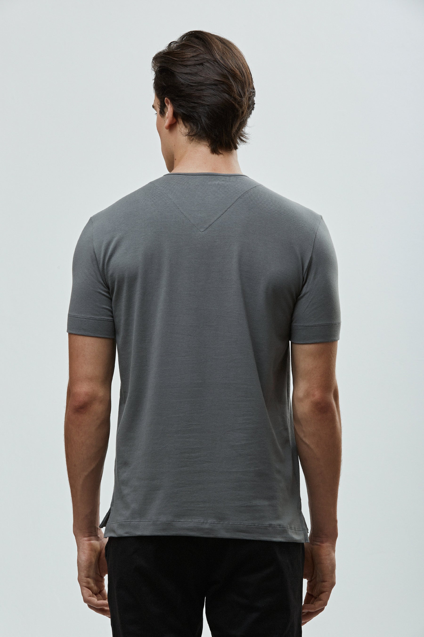Camisa Henley 'logo' - Algodão Egípcio