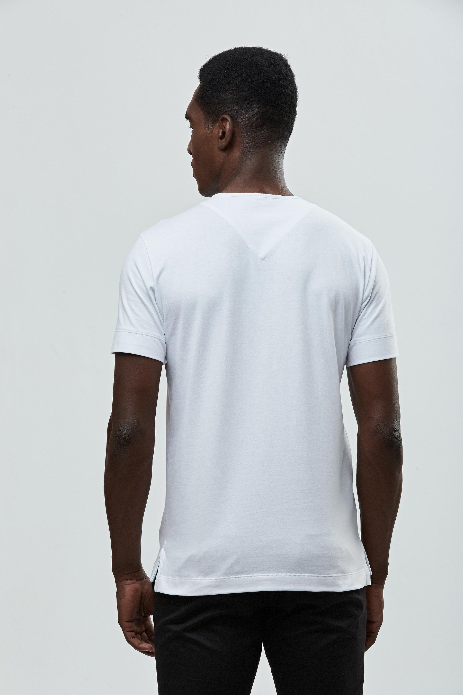 Camisa Henley 'logo' - Algodão Egípcio