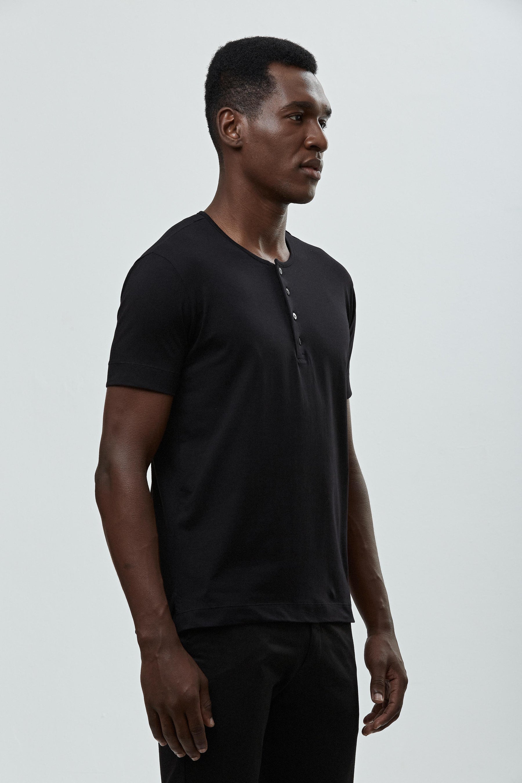 Camisa Henley 'logo' - Algodão Egípcio