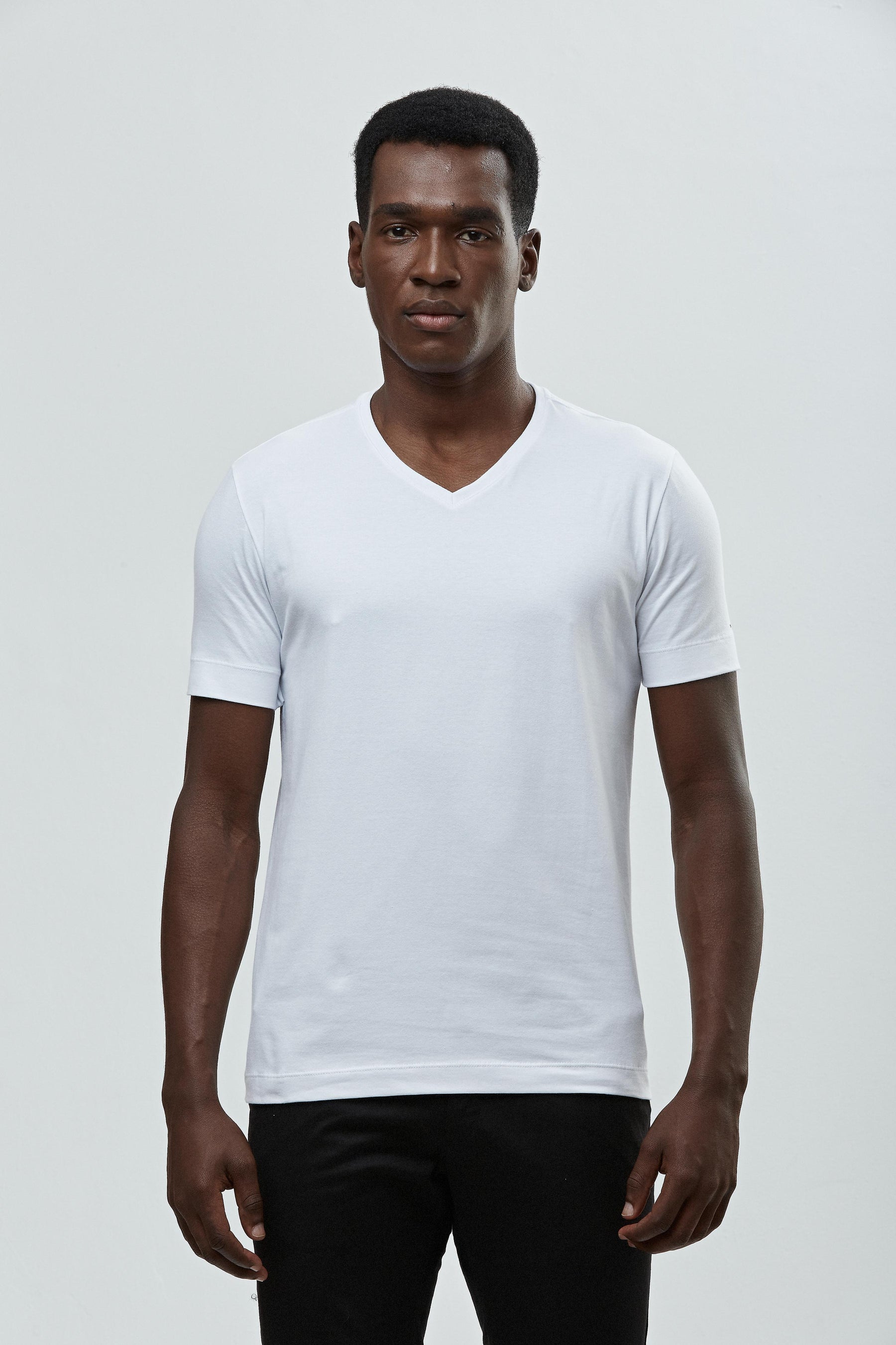 Camiseta Classic 'logo' Gola V - Algodão Egípcio