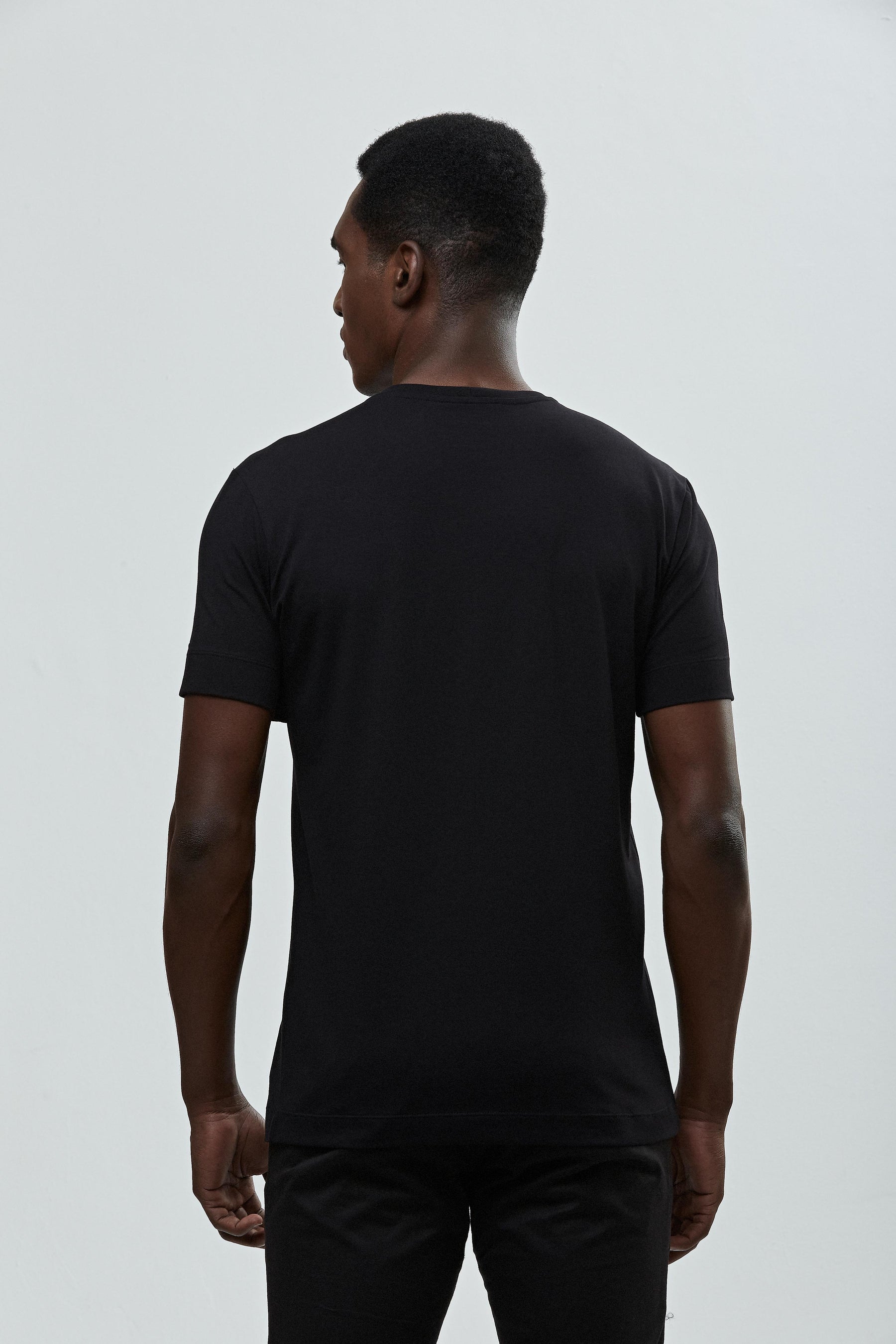 Camiseta Classic 'logo' Gola V - Algodão Egípcio